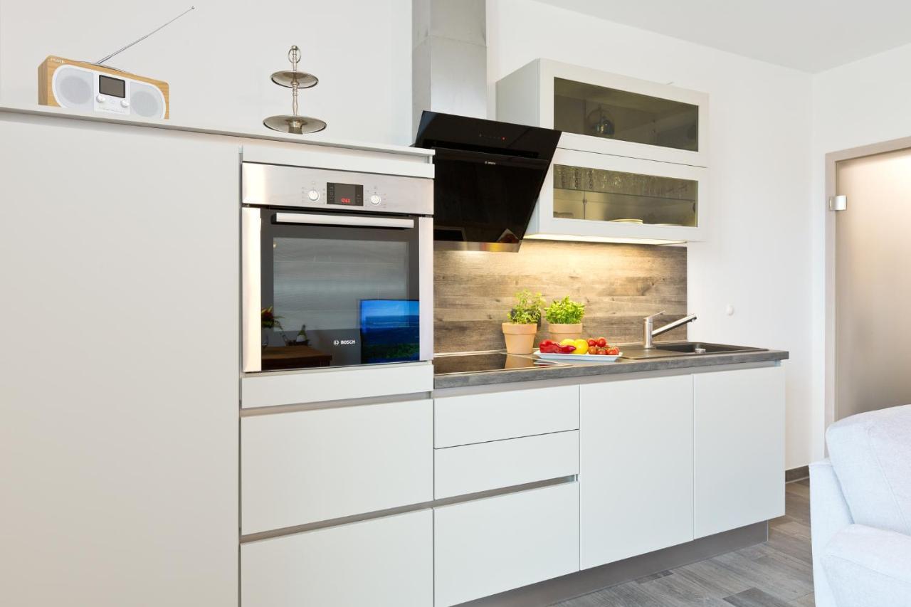Kells Appartements Клинк Екстериор снимка