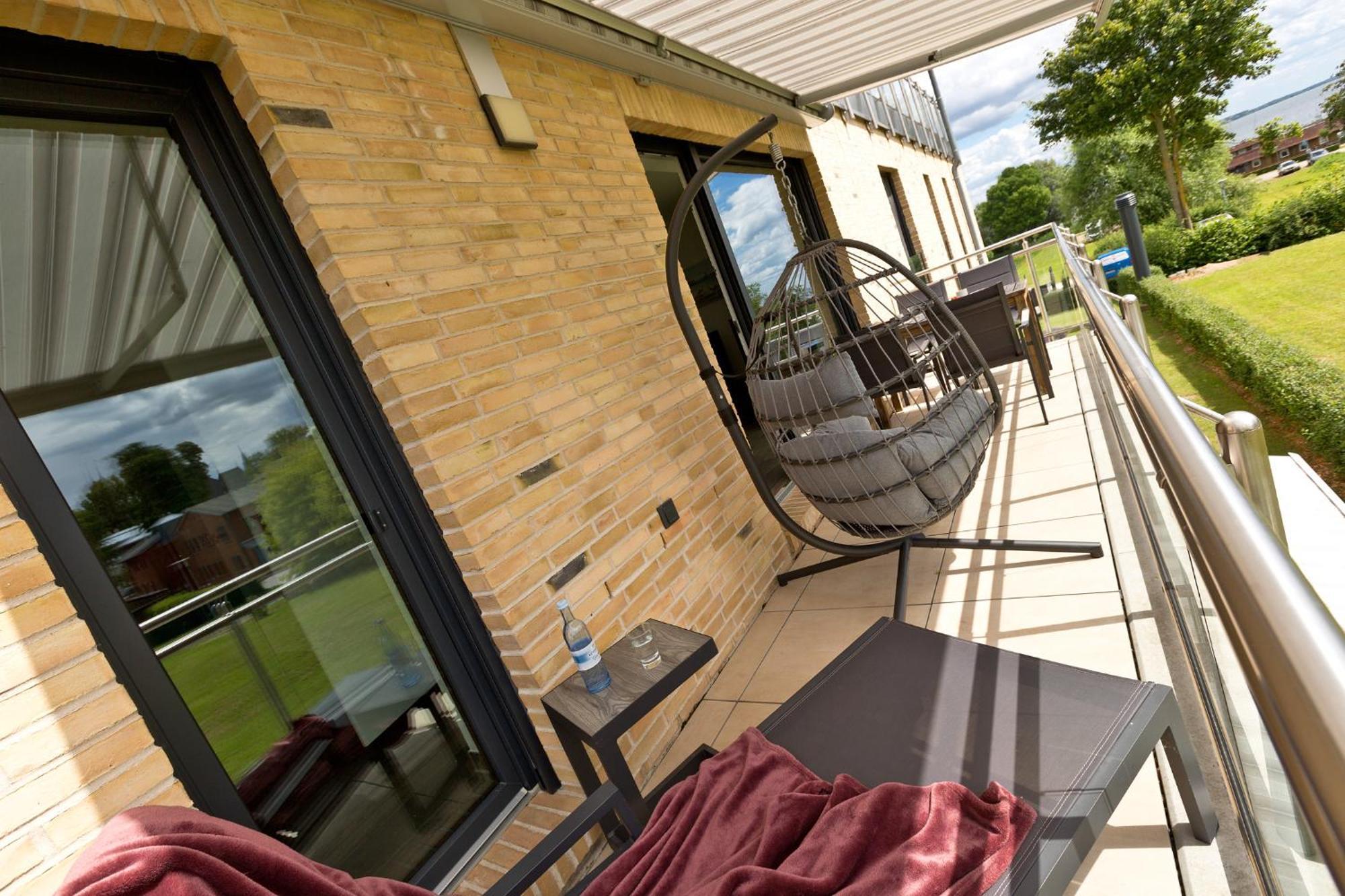 Kells Appartements Клинк Екстериор снимка